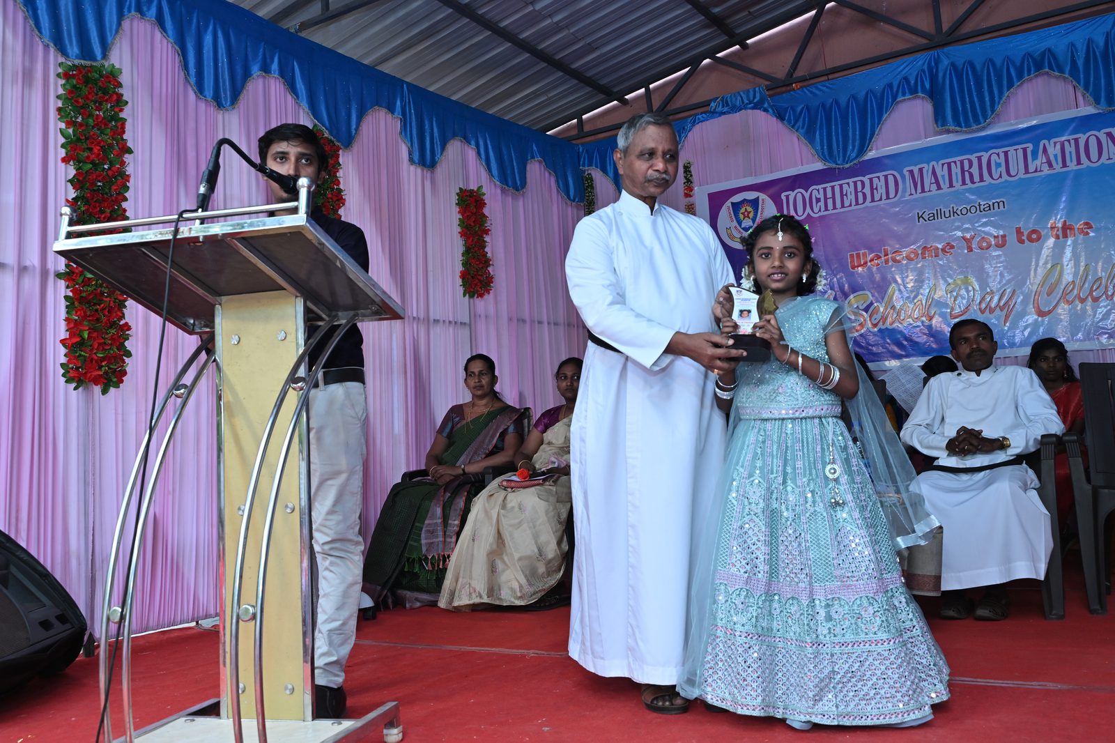 Prize distribution